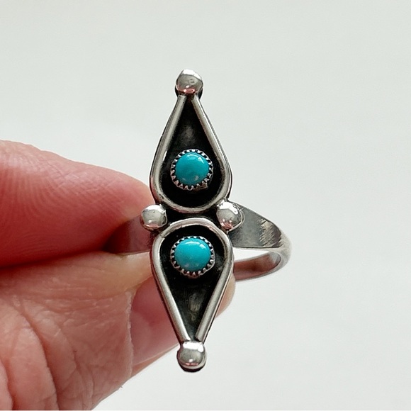 Vintage Jewelry - Vintage Southwestern Double Turquoise Snake Eye Sterling Silver Ring